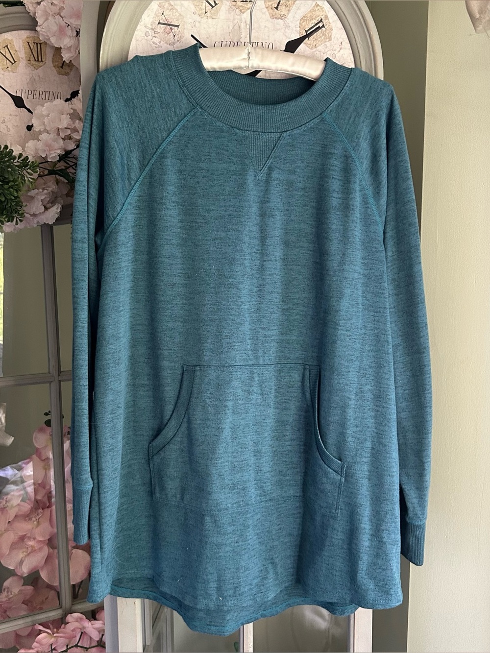 TITLE NINE Universal Crew Neck Tunic Kangaroo Pockets Teal Blue Size XL